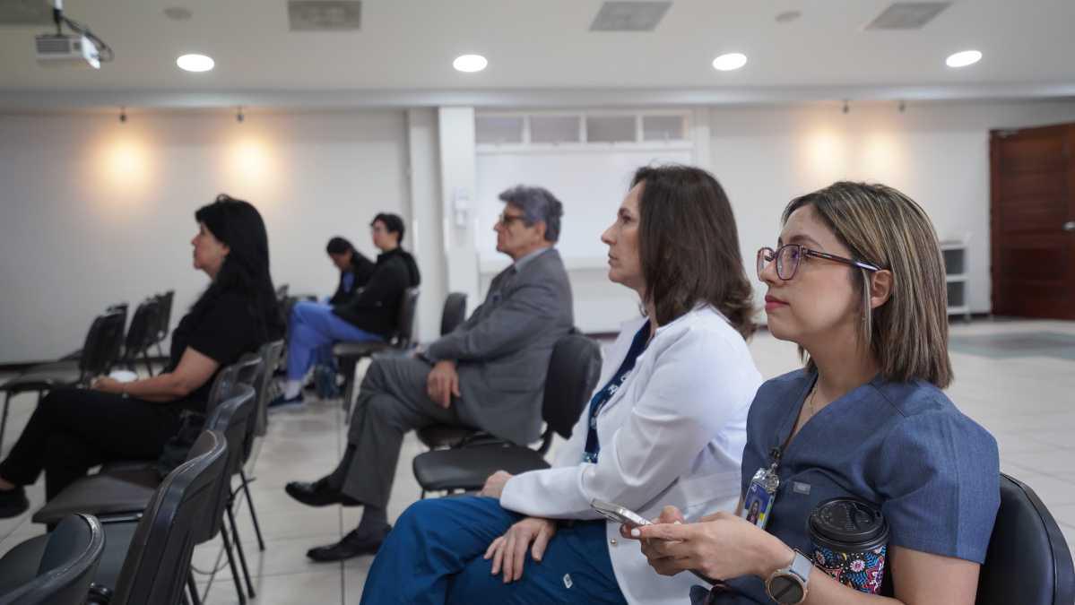 Conferencia Científica Cuando el Médico es el Paciente | Impartida por el Dr. Rodolfo Zamora  Conferencia Científica Cuando el Médico es el Paciente | Impartida por el Dr. Rodolfo Zamora