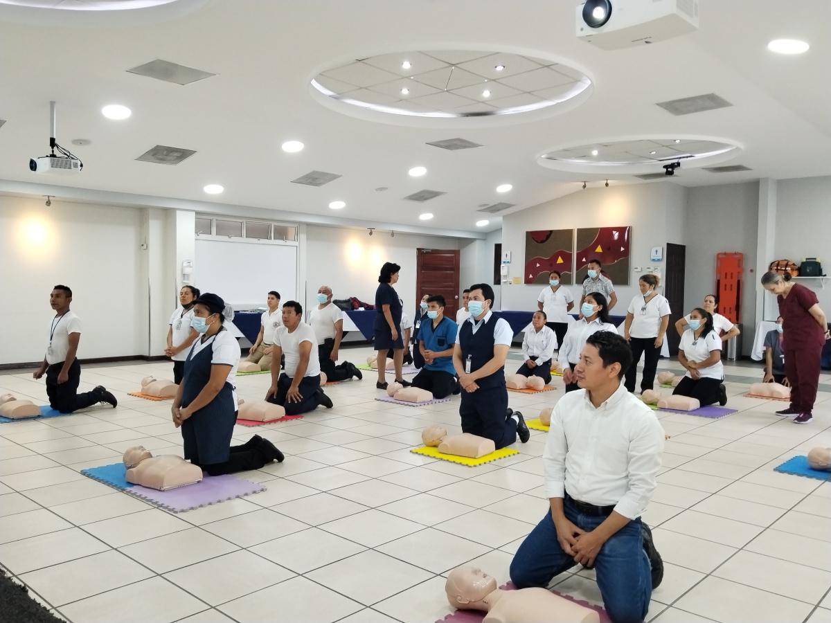 Curso Solo Manos para Colaboradores Hospital Centro Médico