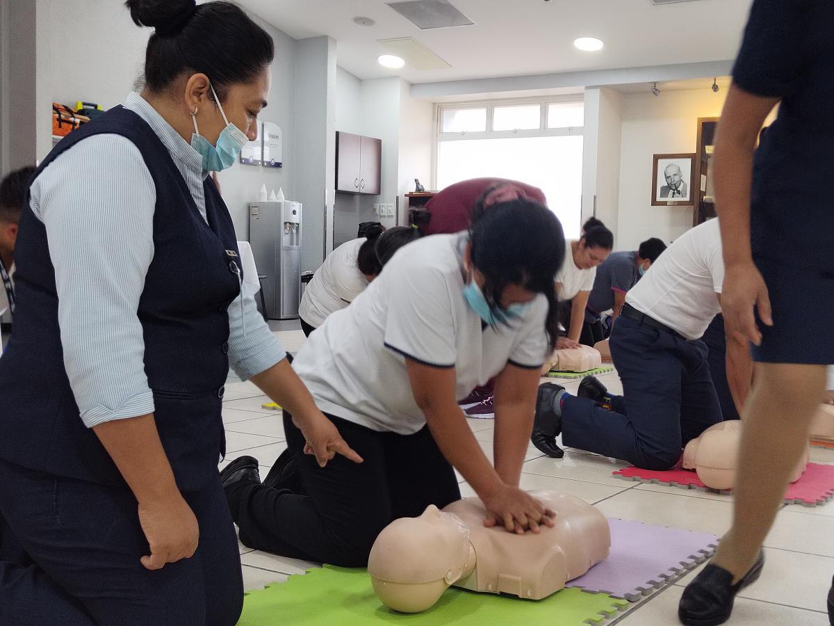 Curso Solo Manos para Colaboradores Hospital Centro Médico Curso Solo Manos para Colaboradores Hospital Centro Médico