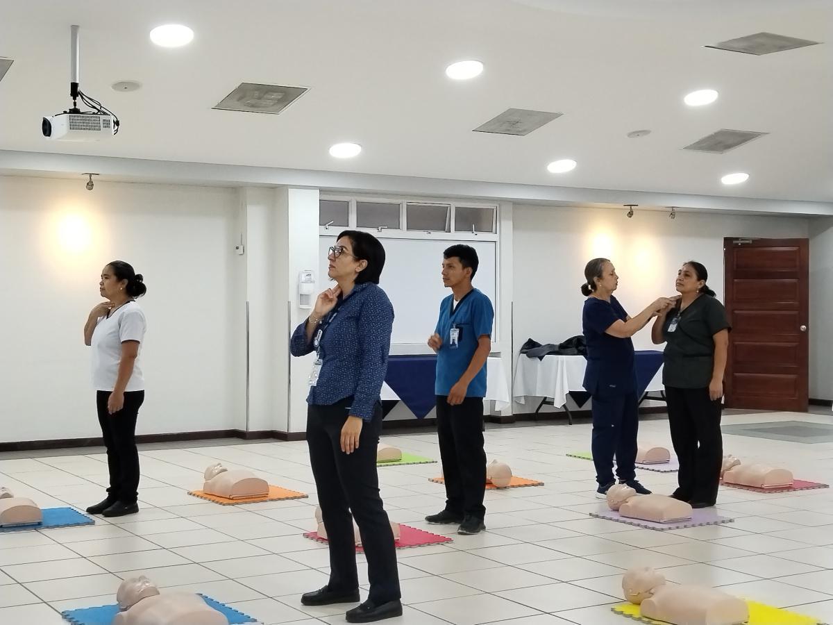 Curso Solo Manos para Colaboradores Hospital Centro Médico