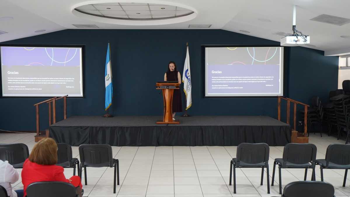 Conferencia Científica IA en Salud | Dra. Laura Reyna 