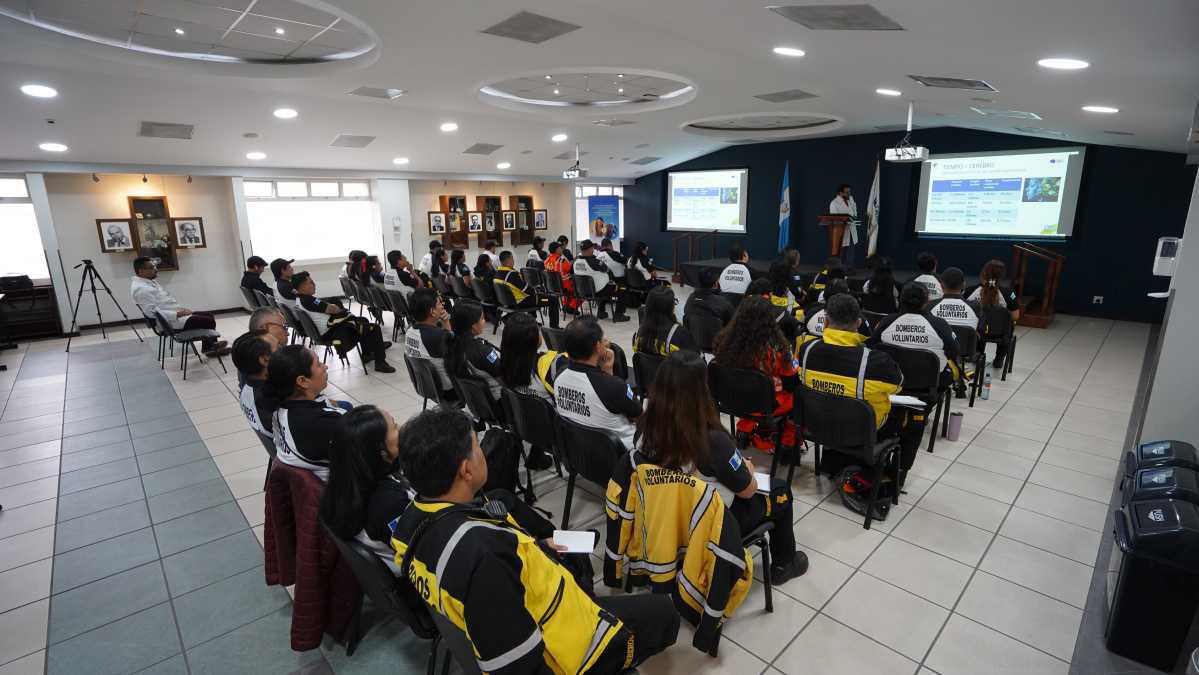 Curso de Actualización en el Manejo Pre hospitalario del Evento Cerebrovascular -ECV- "Código Derrame" Curso de Actualización en el Manejo Pre hospitalario del Evento Cerebrovascular -ECV- "Código Derrame"