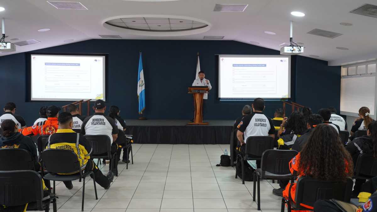 Curso de Actualización en el Manejo Pre hospitalario del Evento Cerebrovascular -ECV- "Código Derrame" Curso de Actualización en el Manejo Pre hospitalario del Evento Cerebrovascular -ECV- "Código Derrame"