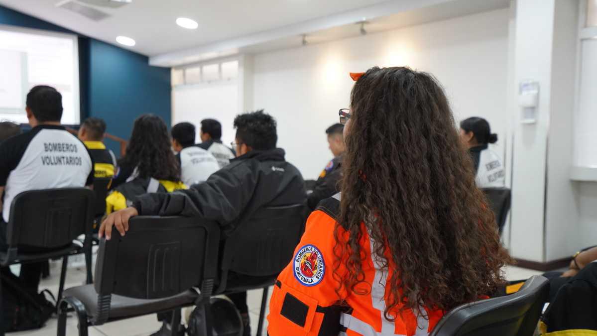 Curso de Actualización en el Manejo Pre hospitalario del Evento Cerebrovascular -ECV- "Código Derrame" Curso de Actualización en el Manejo Pre hospitalario del Evento Cerebrovascular -ECV- "Código Derrame"