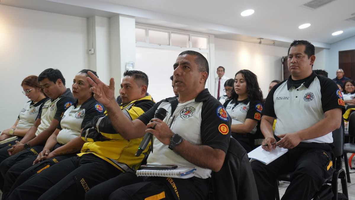 Curso de Actualización en el Manejo Pre hospitalario del Evento Cerebrovascular -ECV- "Código Derrame" Curso de Actualización en el Manejo Pre hospitalario del Evento Cerebrovascular -ECV- "Código Derrame"