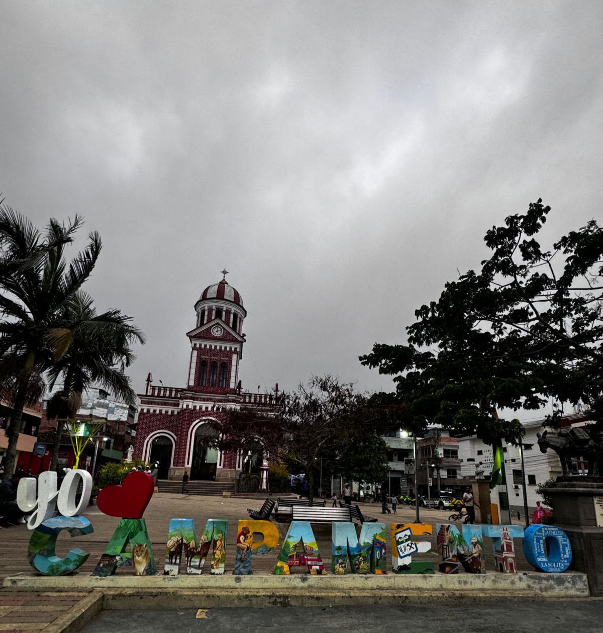 Alerta en el Norte, Nordeste y Bajo Cauca Antioqueño: Campesinos en riesgo por presencia paramilitar