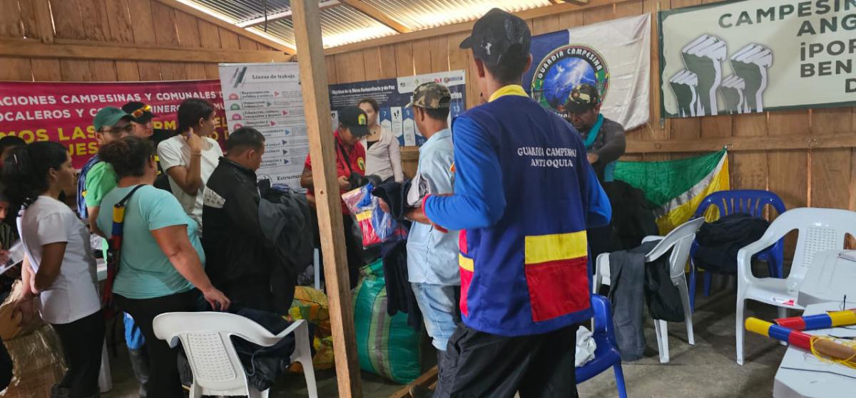 Guardias Campesinas unidas por la paz y la protección del territorio en Antioquia Guardias Campesinas unidas por la paz y la protección del territorio en Antioquia