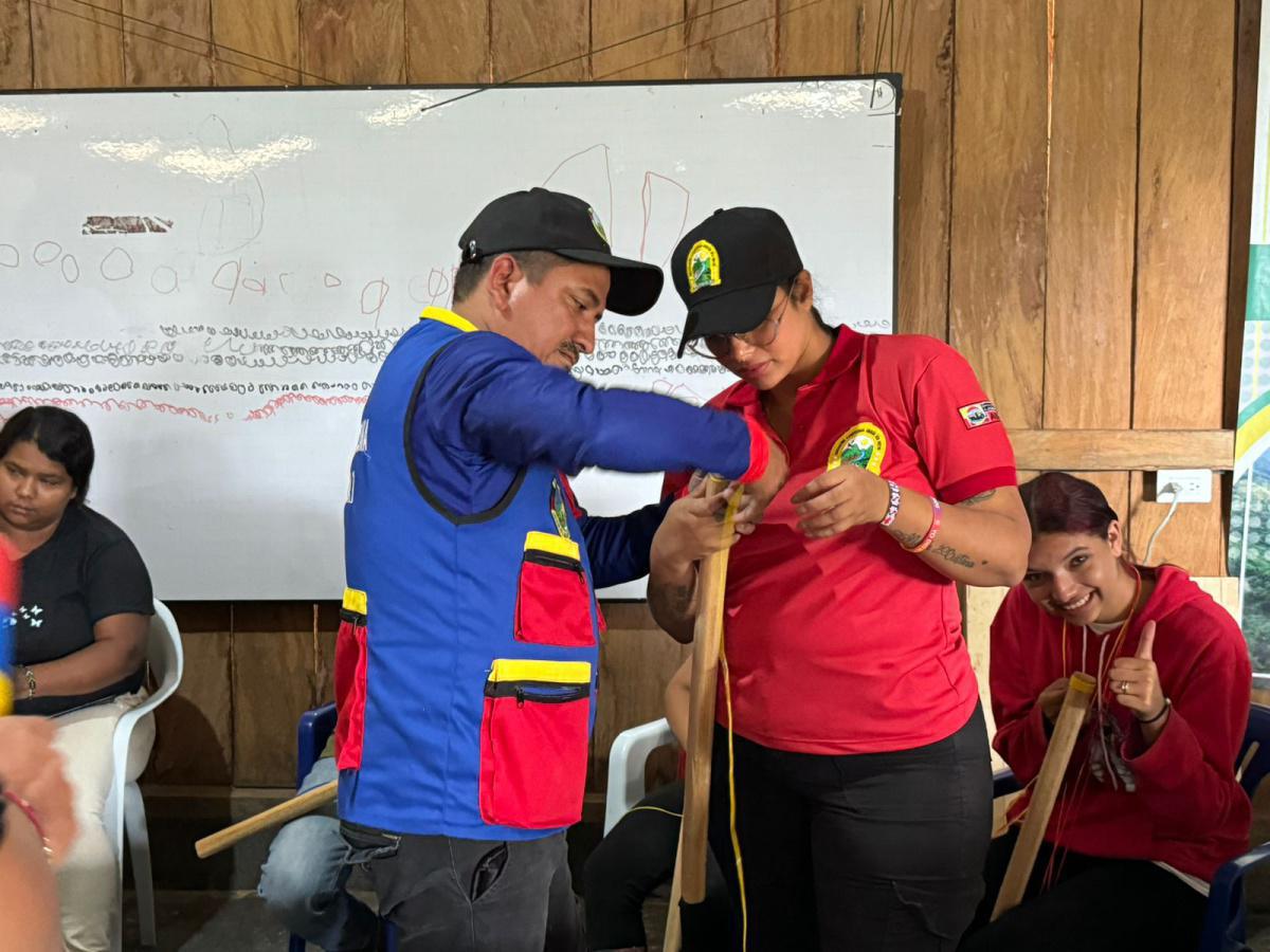 Guardias Campesinas unidas por la paz y la protección del territorio en Antioquia Guardias Campesinas unidas por la paz y la protección del territorio en Antioquia