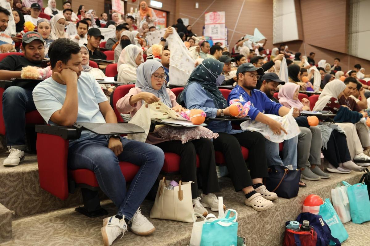 Seminar Breastfeeding Is Essential : Penyusuan, Pengurusan & Tangisan Bayi
