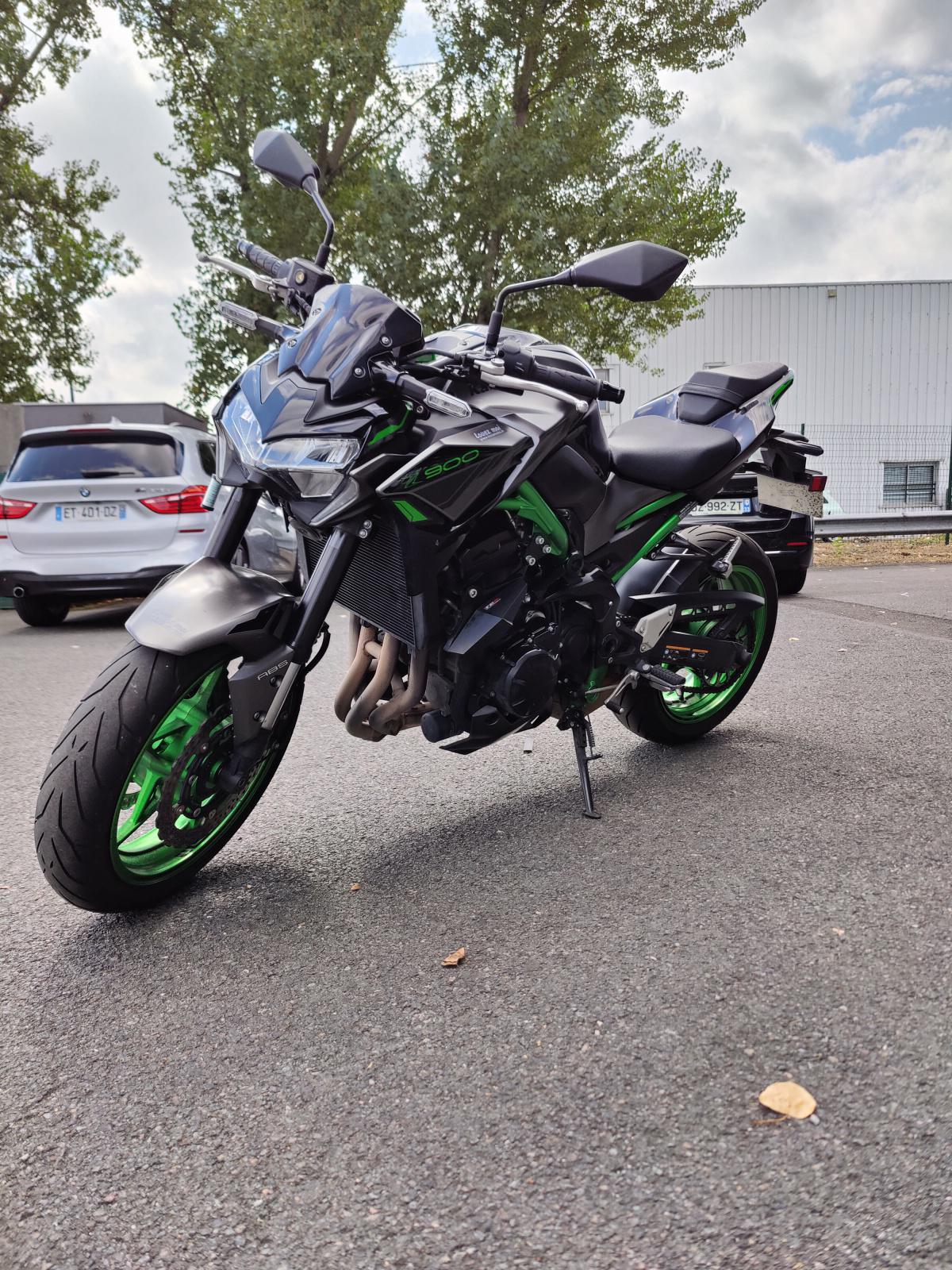 KAWASAKI Z 900