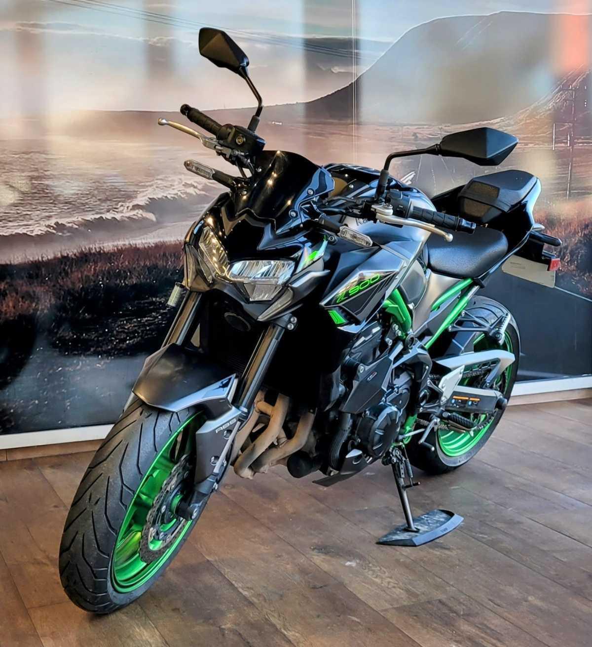 KAWASAKI Z 900 permis A KAWASAKI Z 900 permis A