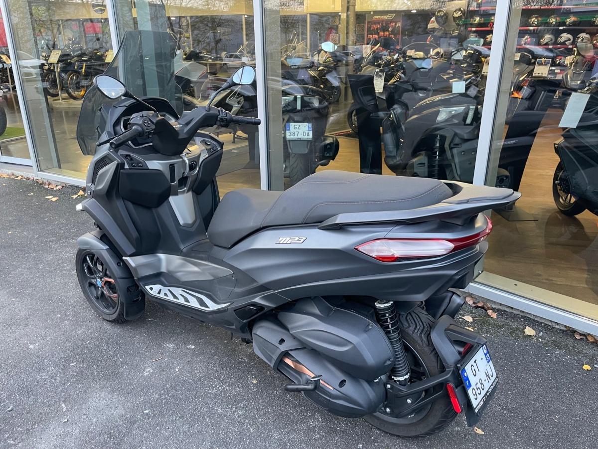 PIAGGIO MP3 530 HPE PIAGGIO MP3 530 HPE