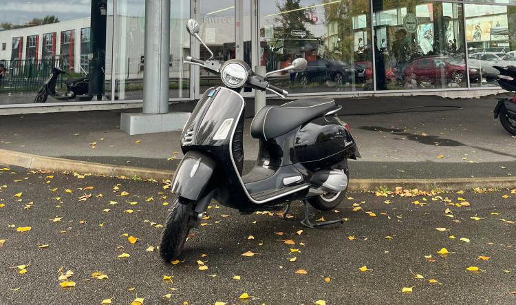 VESPA GTS 300