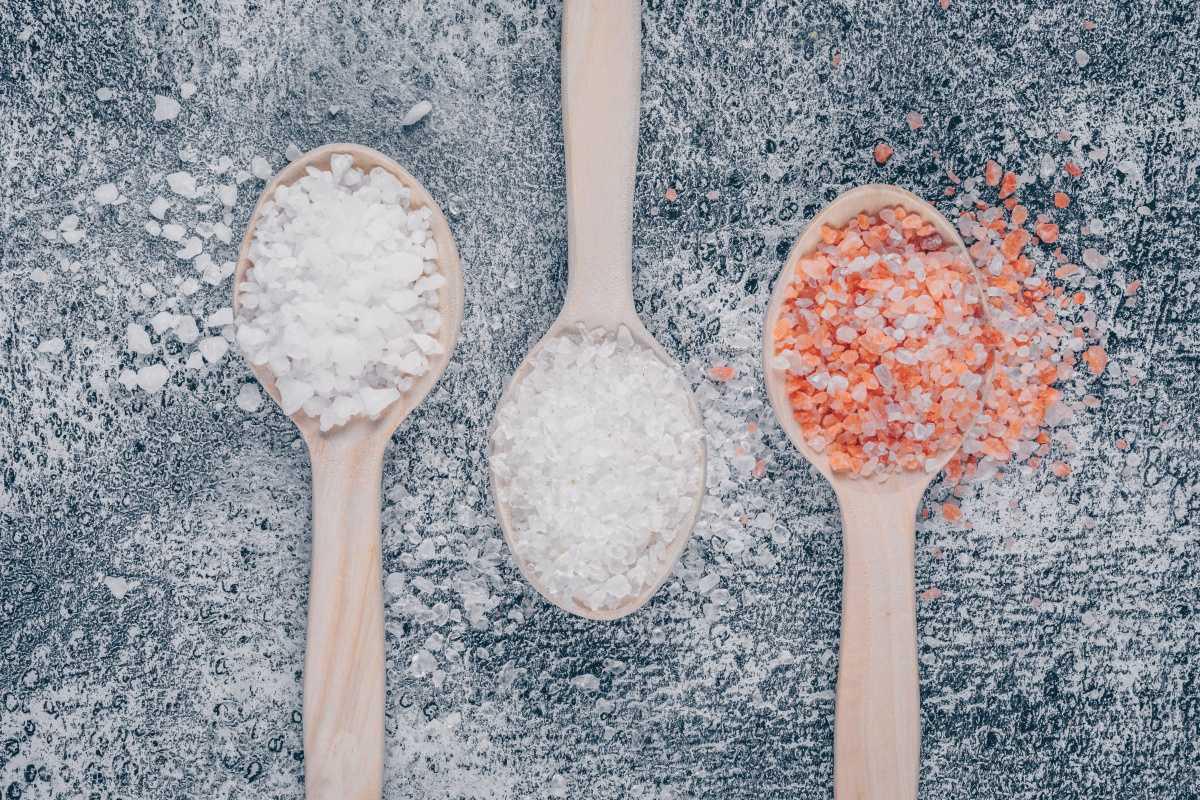 💧 Pourquoi ajouter une pincée de sel dans votre eau peut vous aider à mieux vous hydrater?