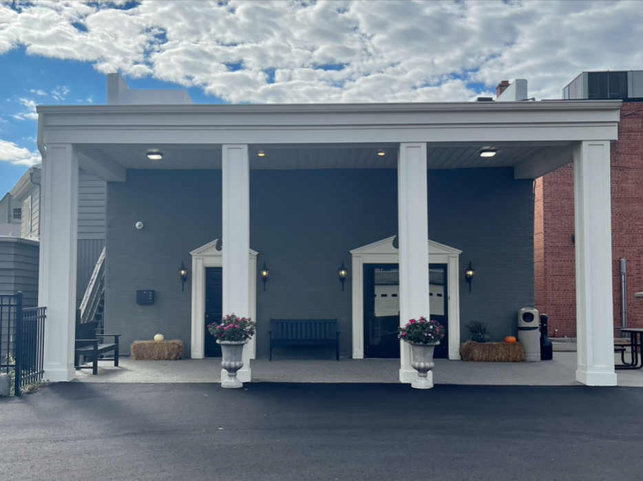 Lynch & Sons Funeral Directors in Lapeer, MI | Funeral and Cremation