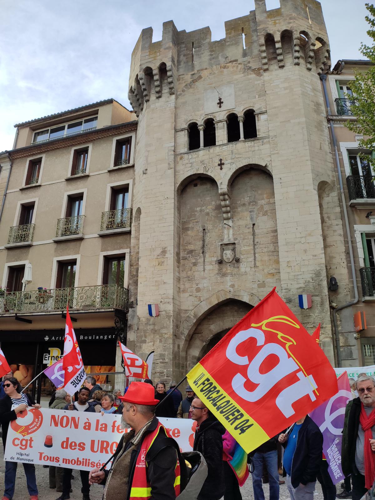 Mobilisation à Manosque pour l'hôpital et le système de soins Mobilisation à Manosque pour l'hôpital et le système de soins