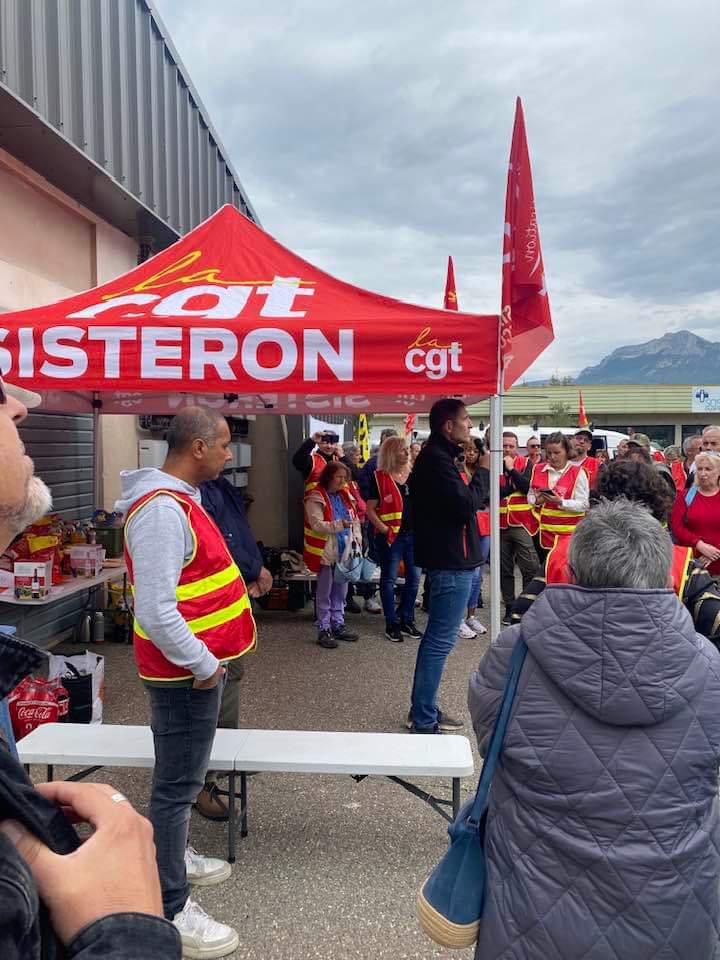 La poste : soutien au camarade Rachid La poste : soutien au camarade Rachid