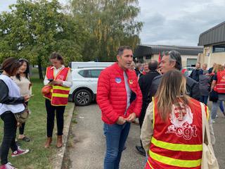 La poste : soutien au camarade Rachid La poste : soutien au camarade Rachid