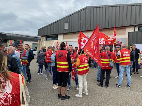 La poste : soutien au camarade Rachid La poste : soutien au camarade Rachid