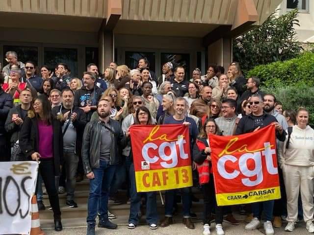 ✊🏻 Les salariés de la sécurité sociale en colère ! ✊🏻 Les salariés de la sécurité sociale en colère !