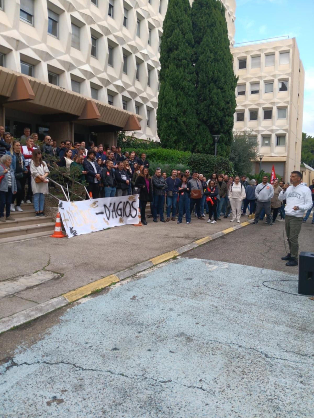 ✊🏻 Les salariés de la sécurité sociale en colère ! ✊🏻 Les salariés de la sécurité sociale en colère !