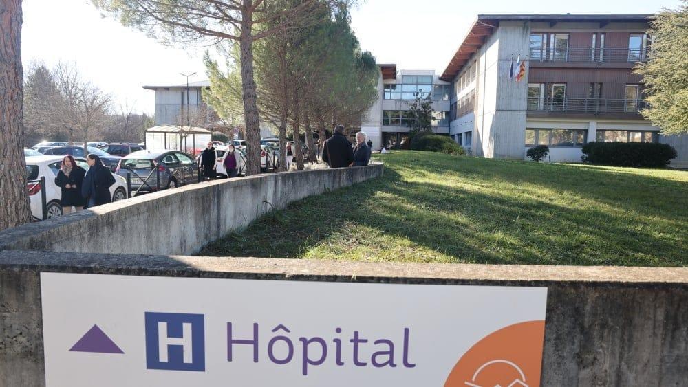 La CGT de l'hôpital de Digne propose de recruter sur le long terme plutôt que des intérimaires La CGT de l'hôpital de Digne propose de recruter sur le long terme plutôt que des intérimaires