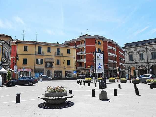 Piazza San Giorgio Piazza San Giorgio