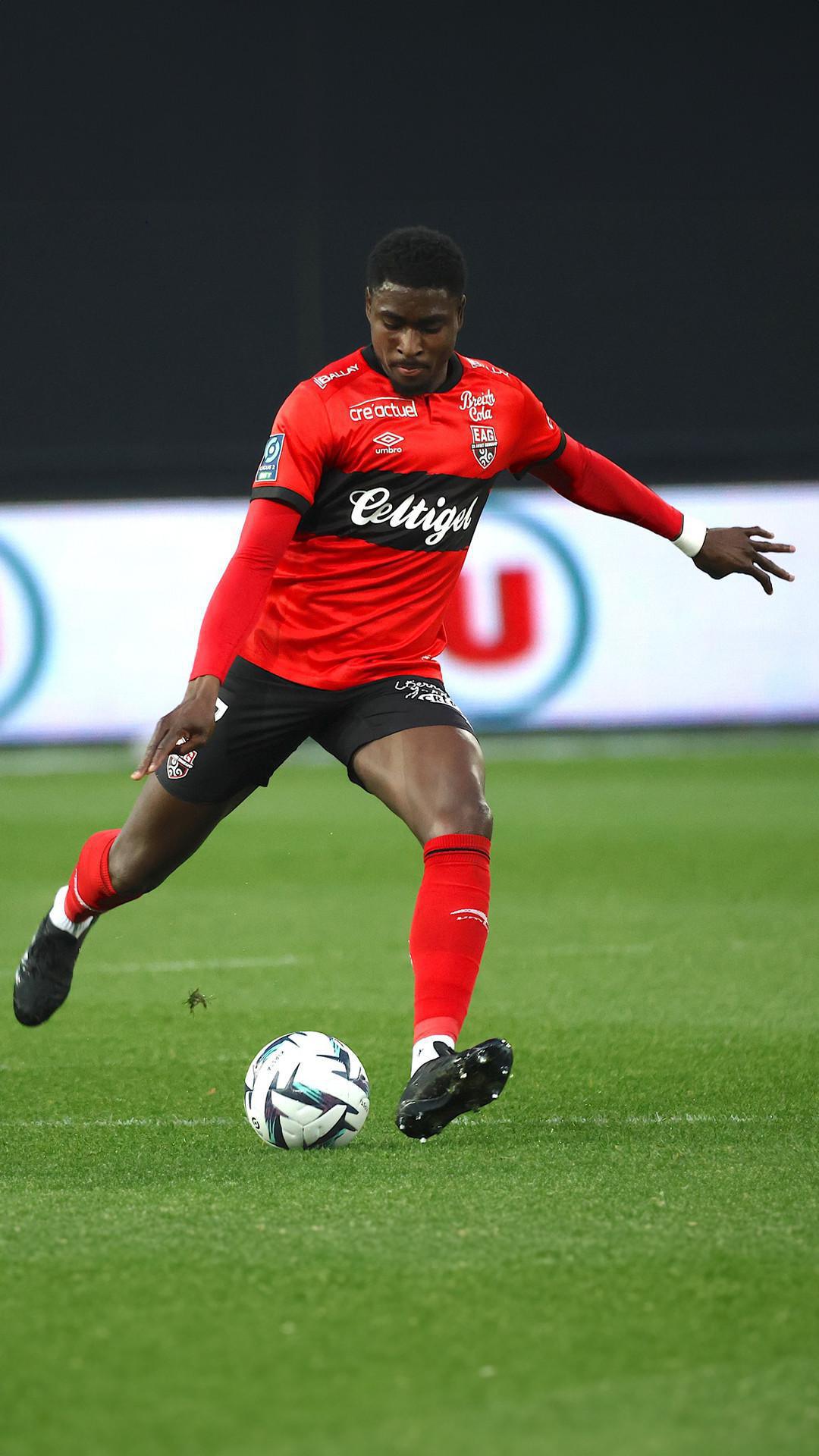 7 Donatien GOMIS