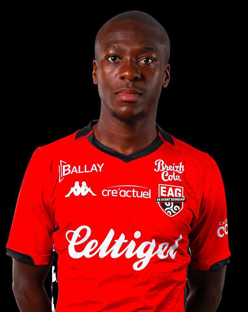 23 Taylor LUVAMBO