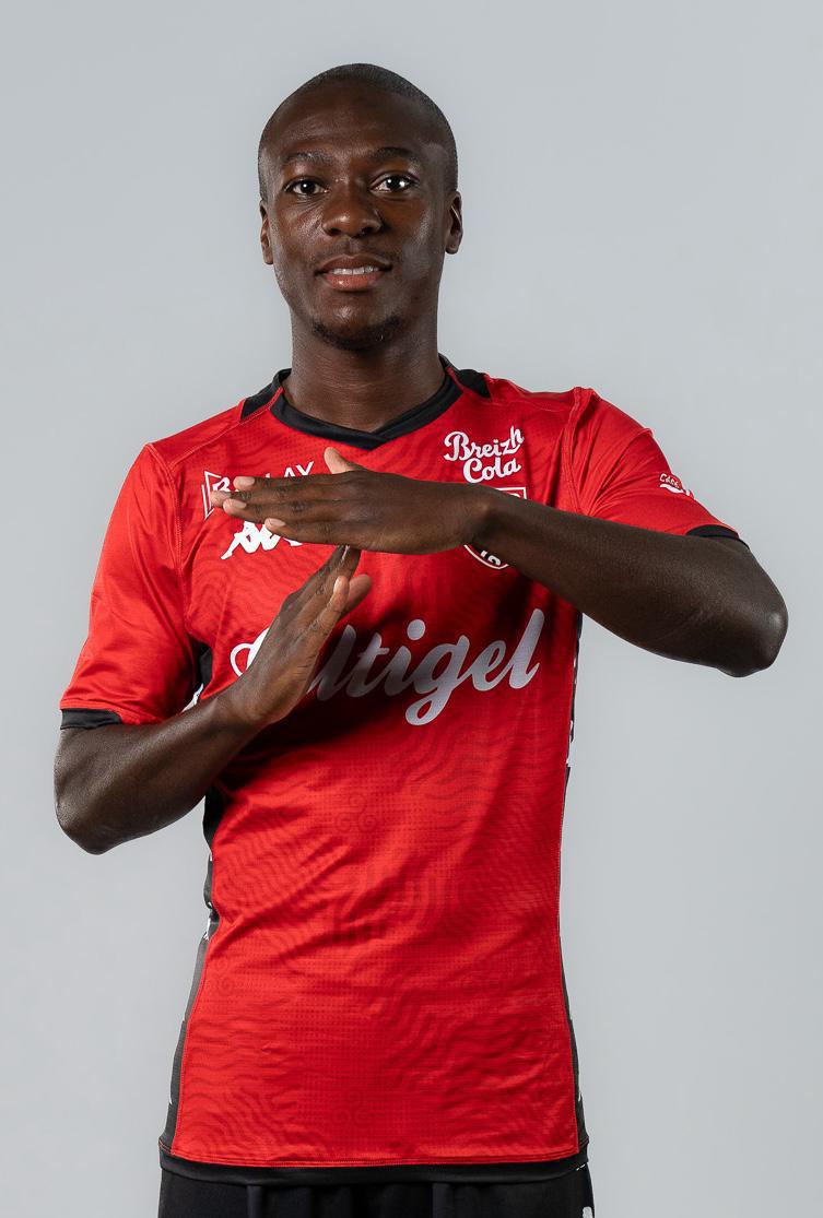 23 Taylor LUVAMBO