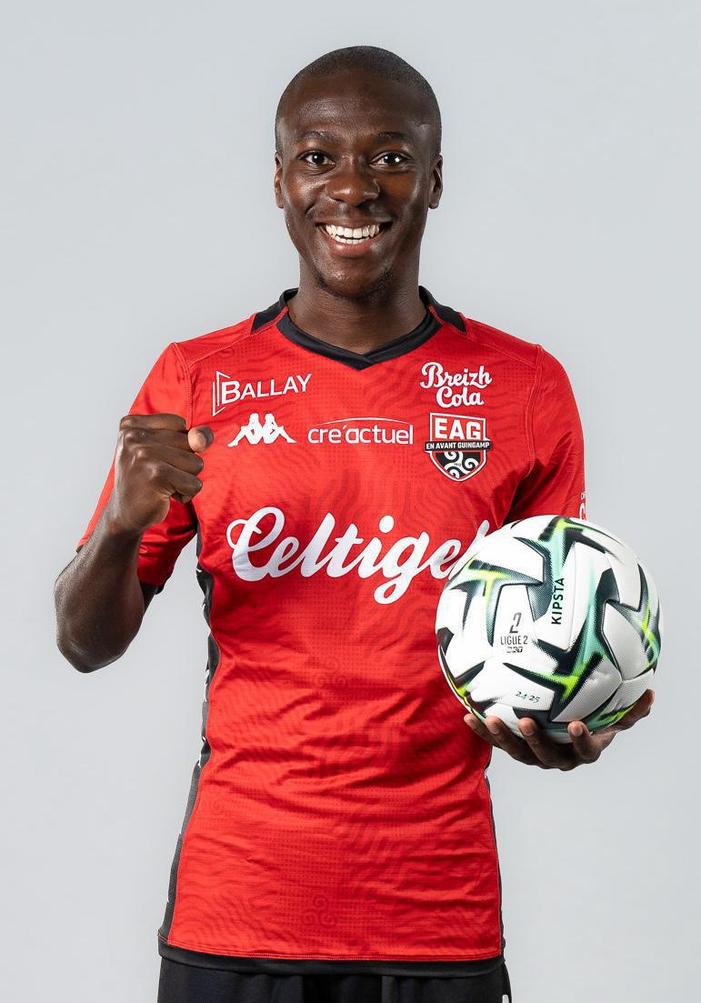 23 Taylor LUVAMBO