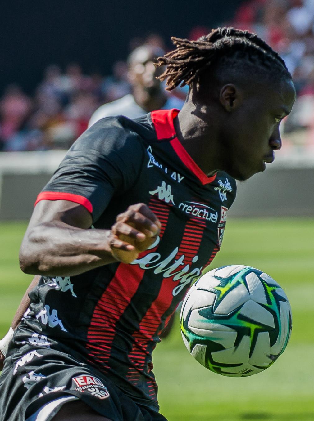 11 Amadou SAGNA