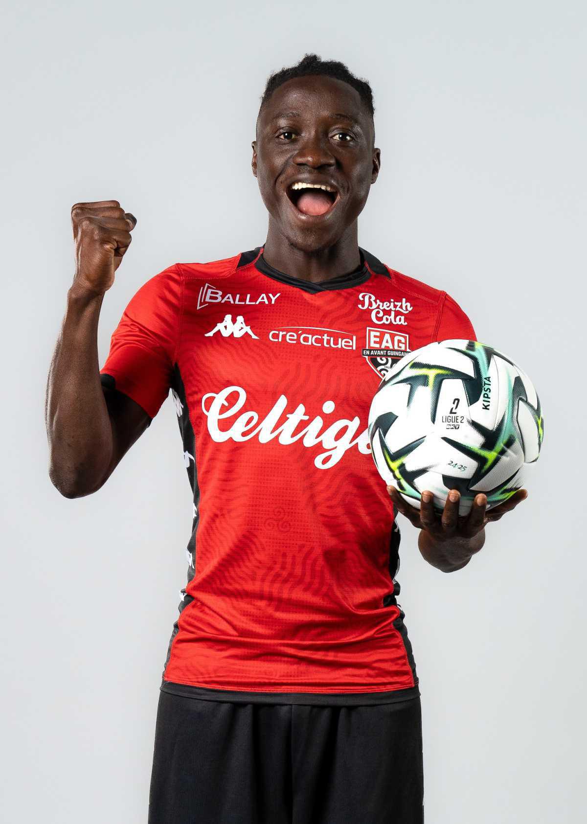 11 Amadou SAGNA