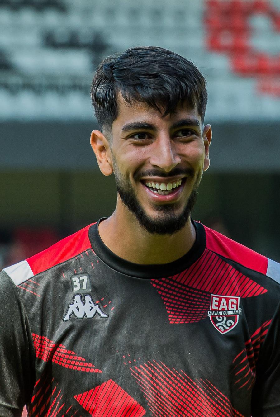 27 Rayan TOUZGHAR