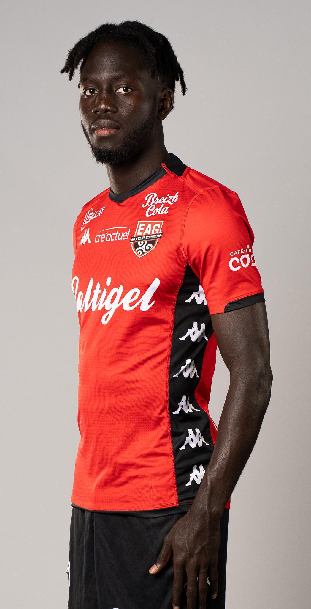 29 Junior Armando MENDES