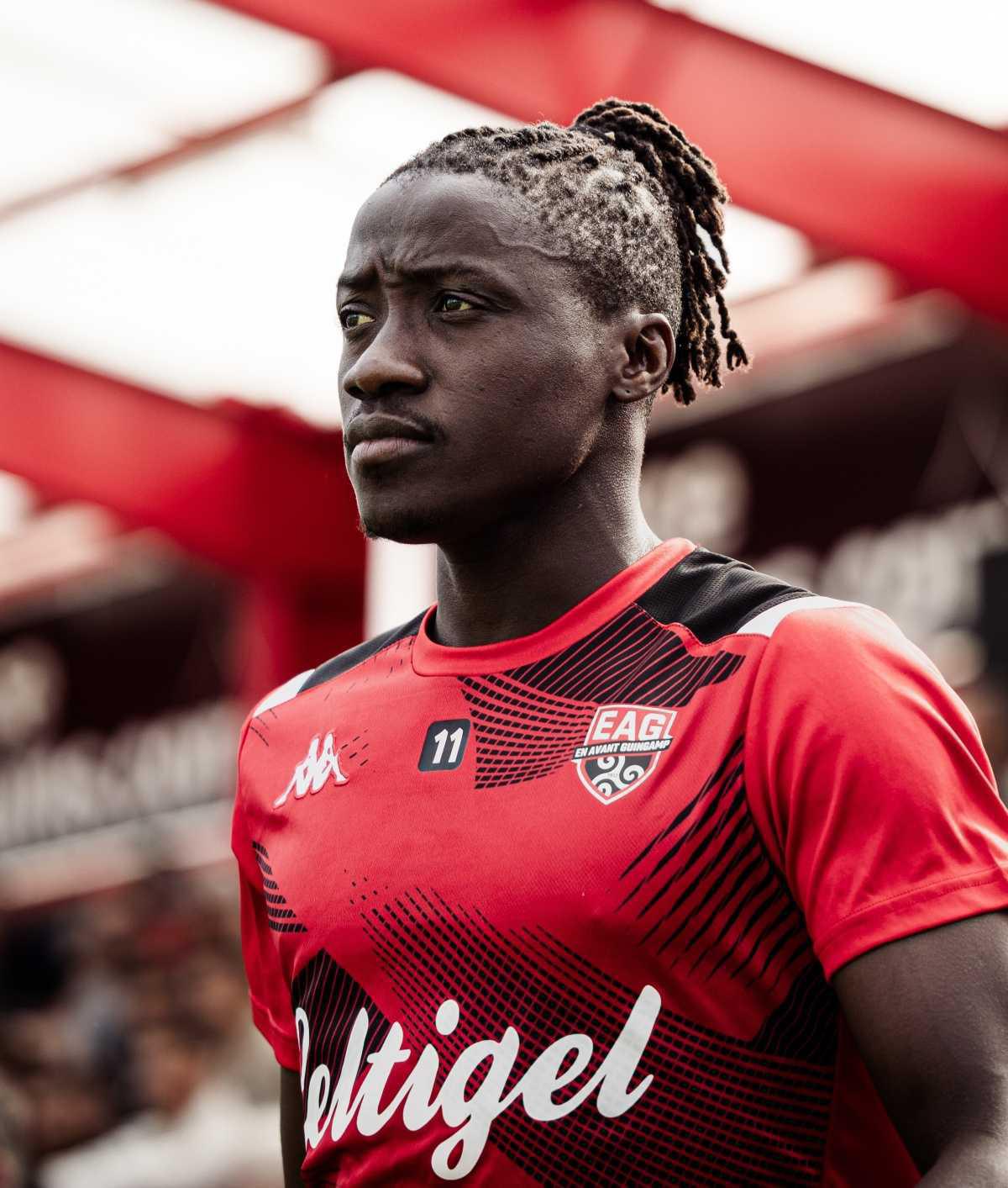  11 Amadou Sagna