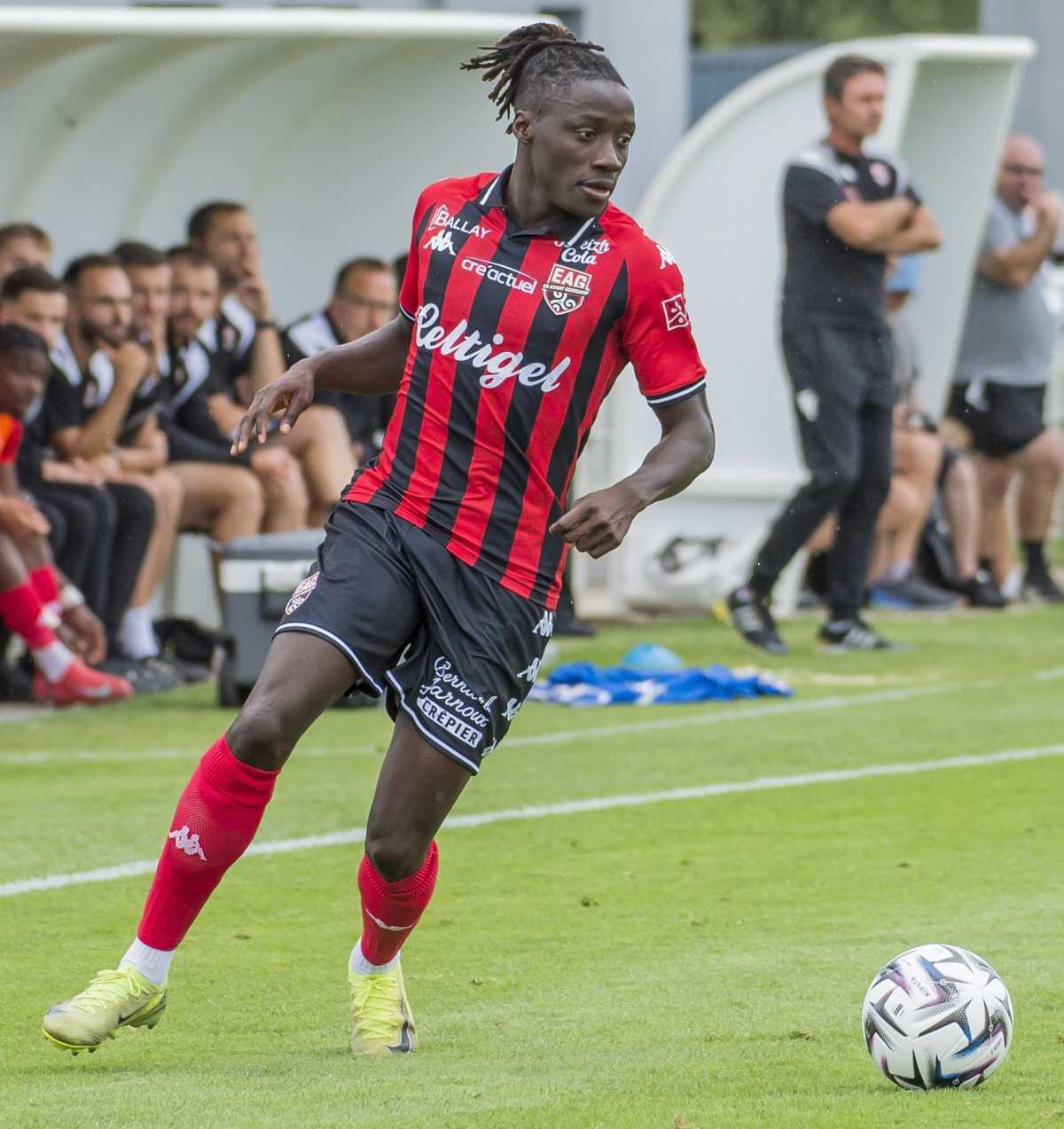  11 Amadou Sagna