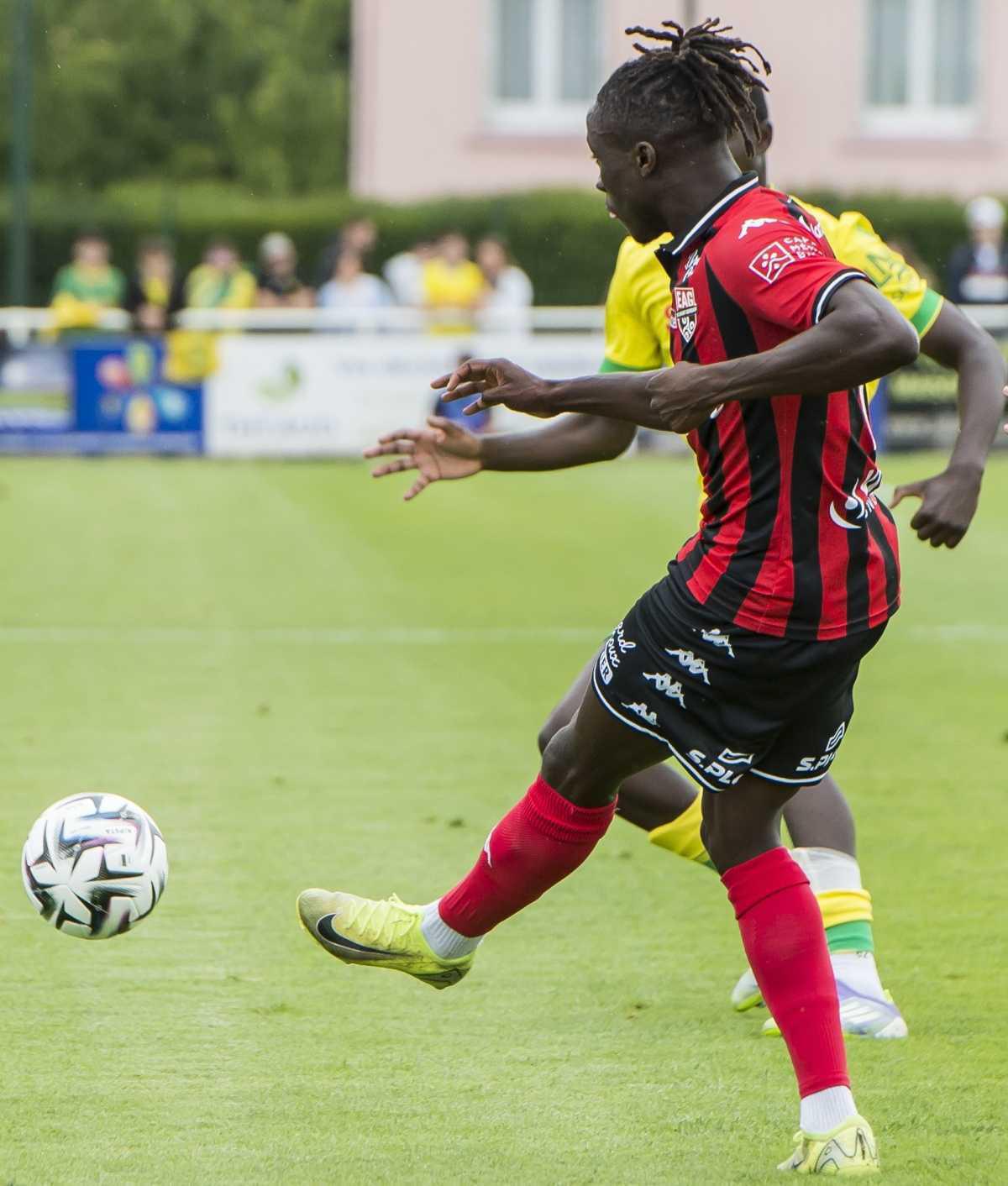  11 Amadou Sagna