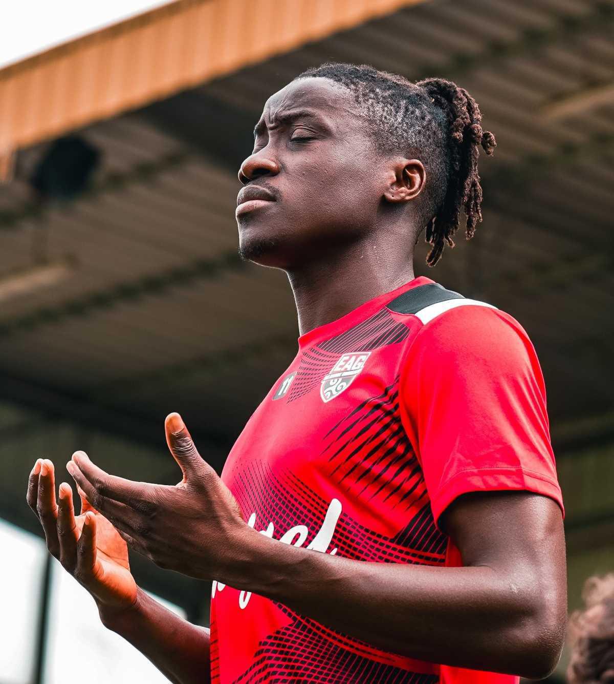  11 Amadou Sagna