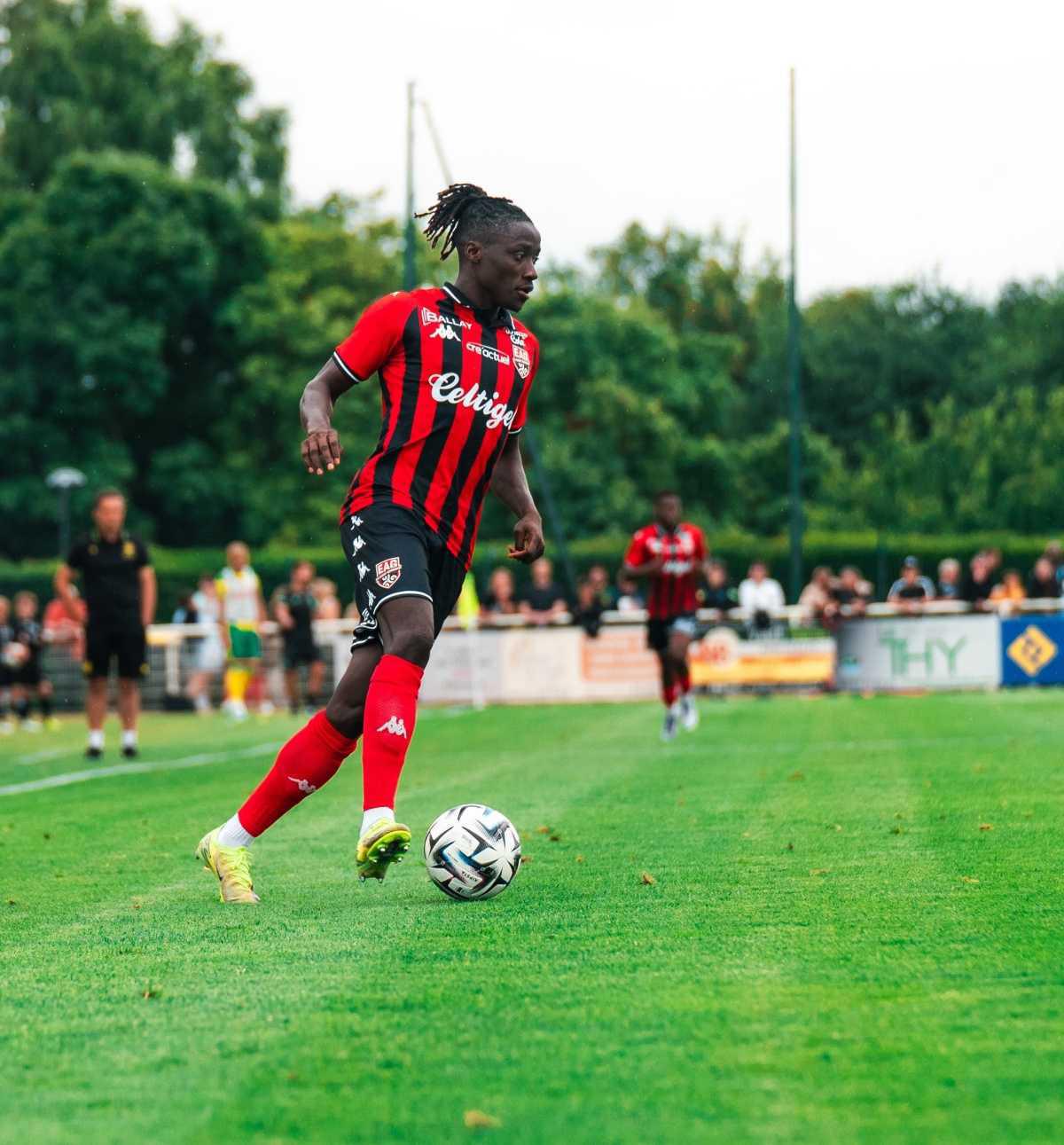  11 Amadou Sagna
