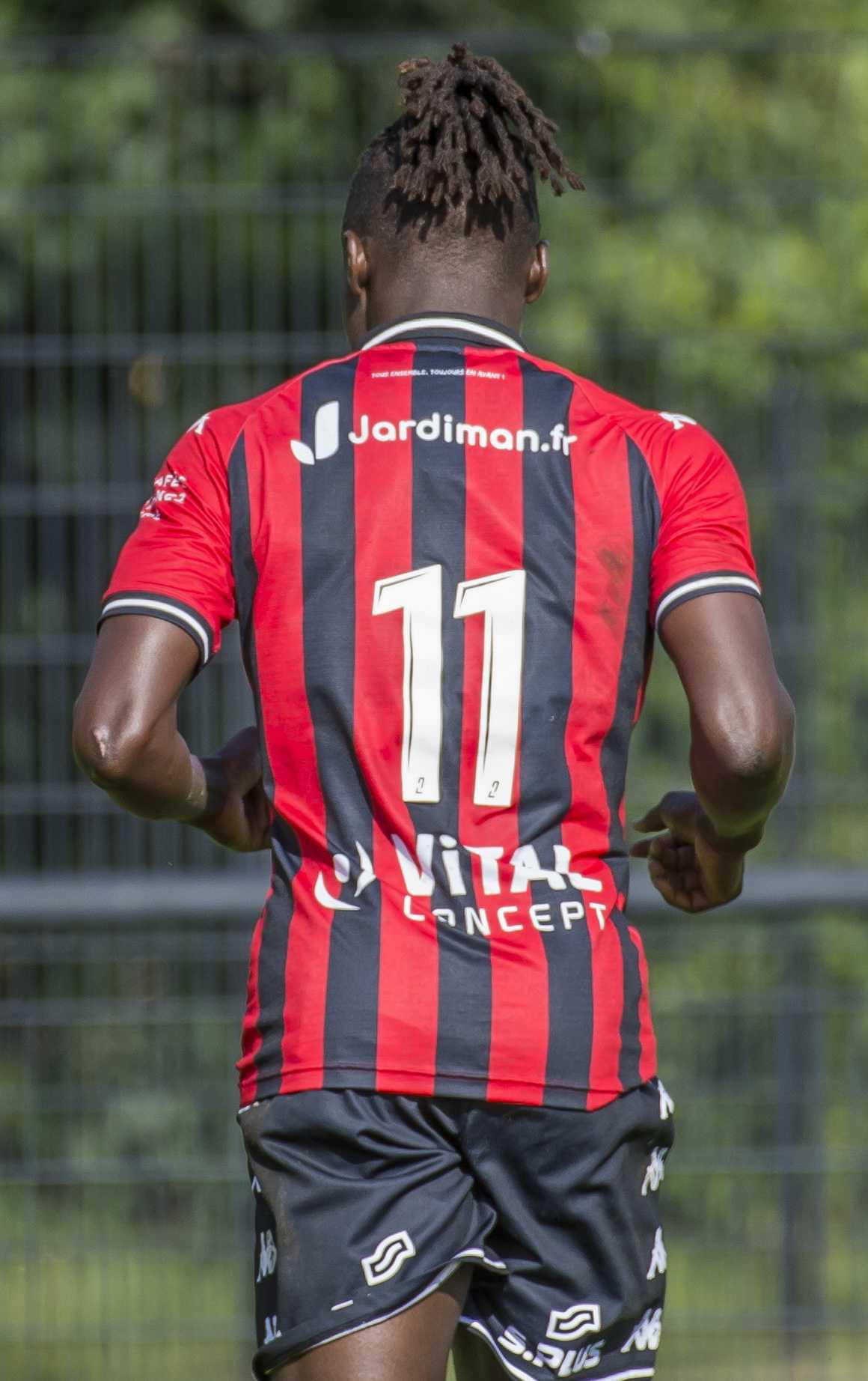  11 Amadou Sagna