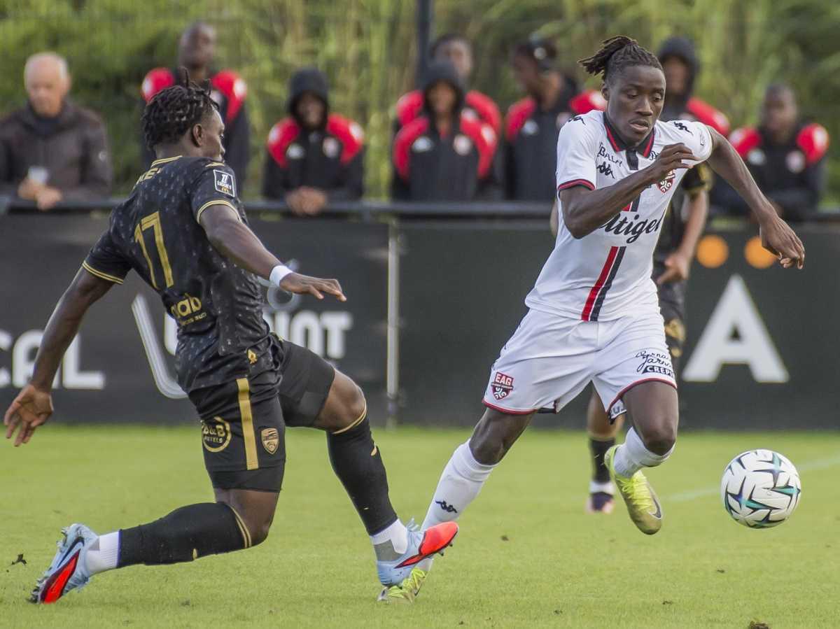 11 Amadou Sagna