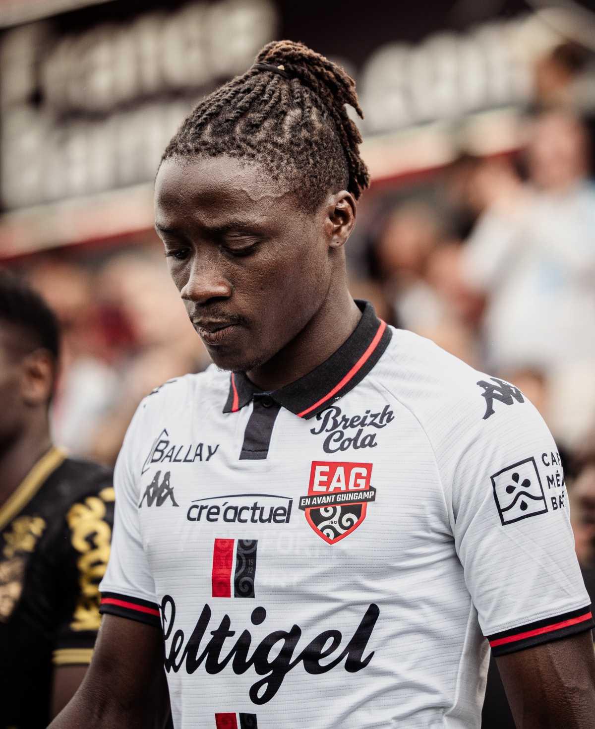  11 Amadou Sagna
