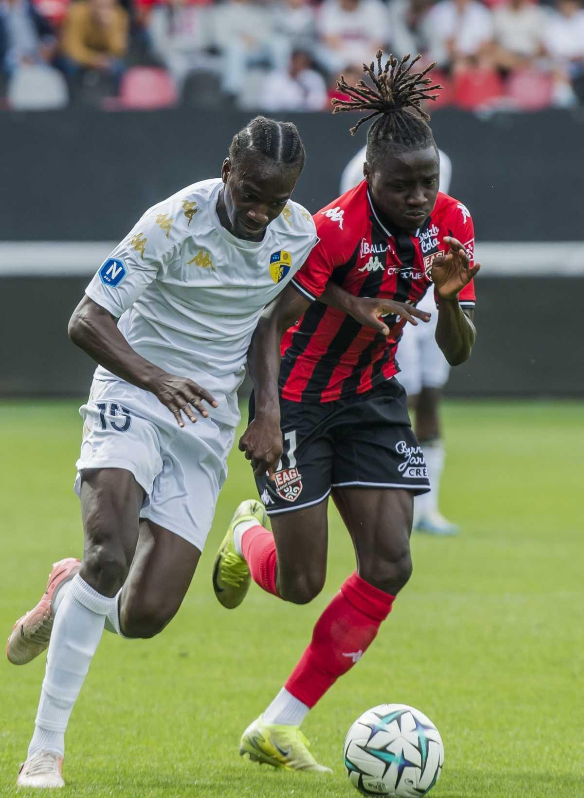  11 Amadou Sagna
