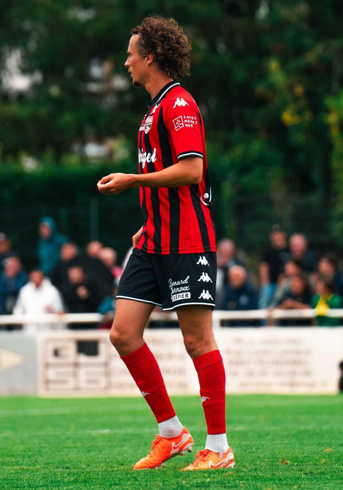  36 Albin Démouchy