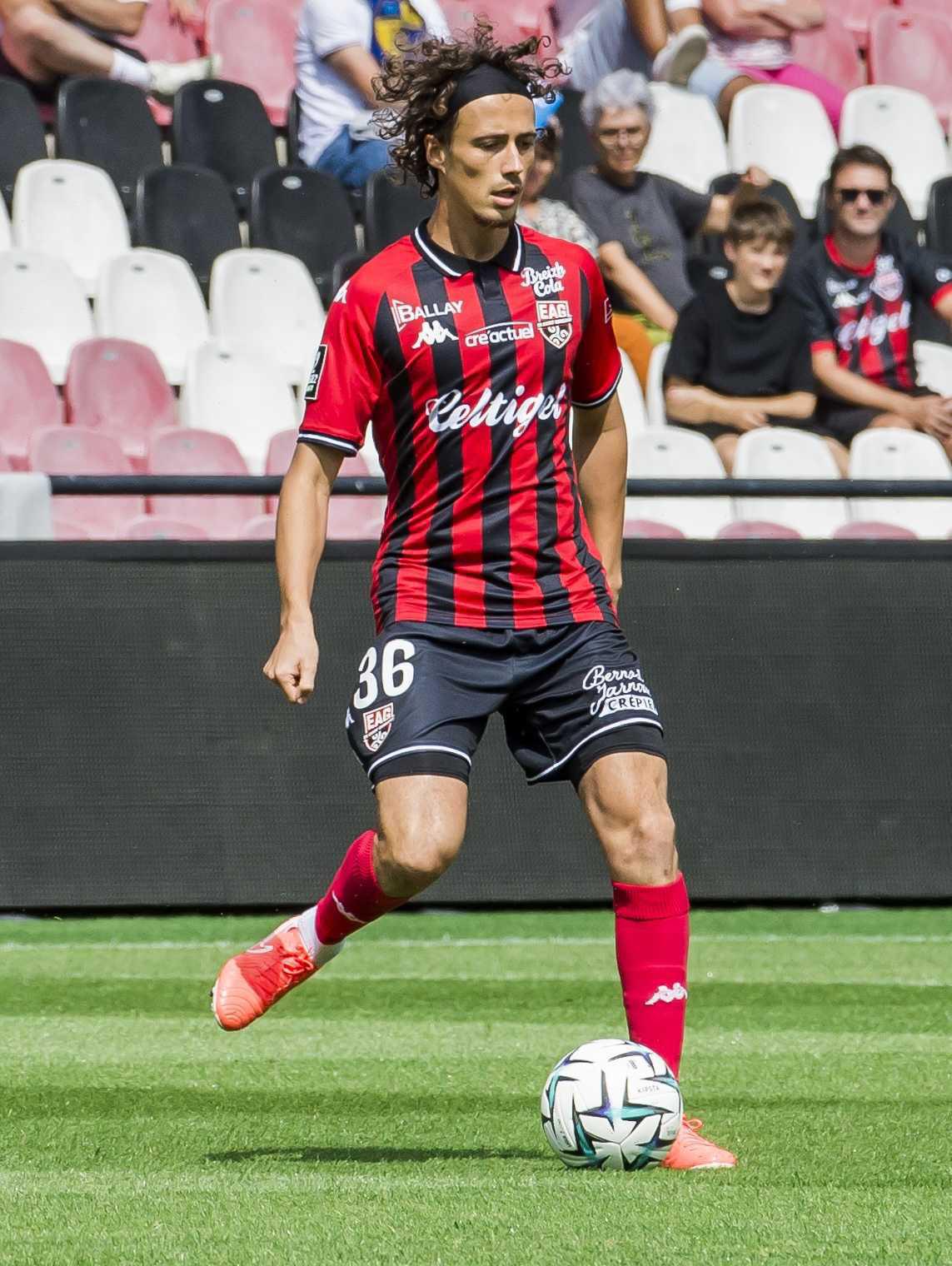  36 Albin Démouchy