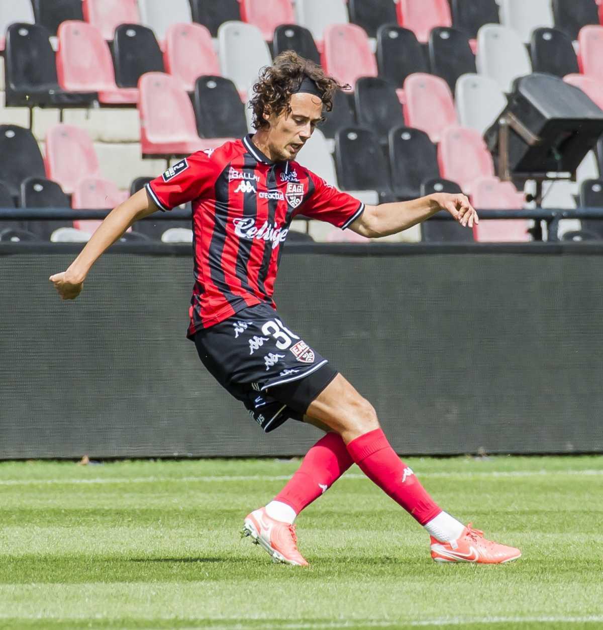  36 Albin Démouchy