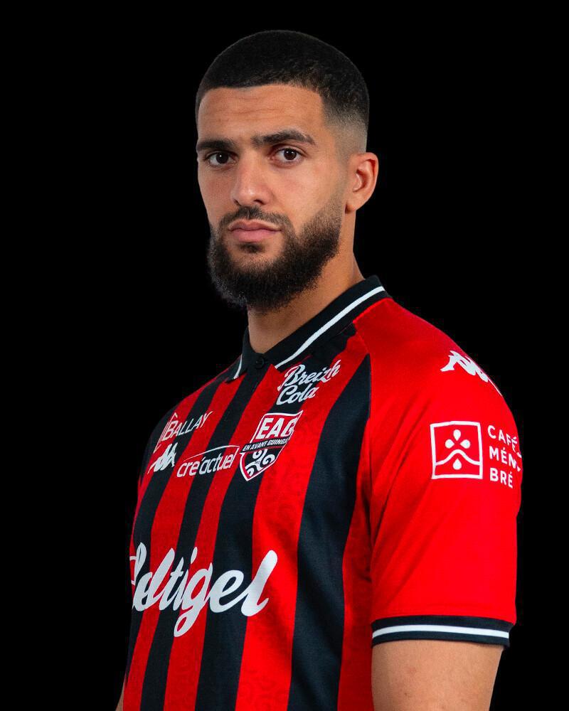 18 Sohaib Naïr