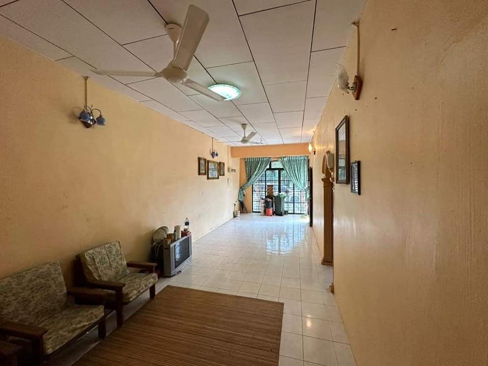 Rumah Semi-D Setingkat Rumah Semi-D Setingkat