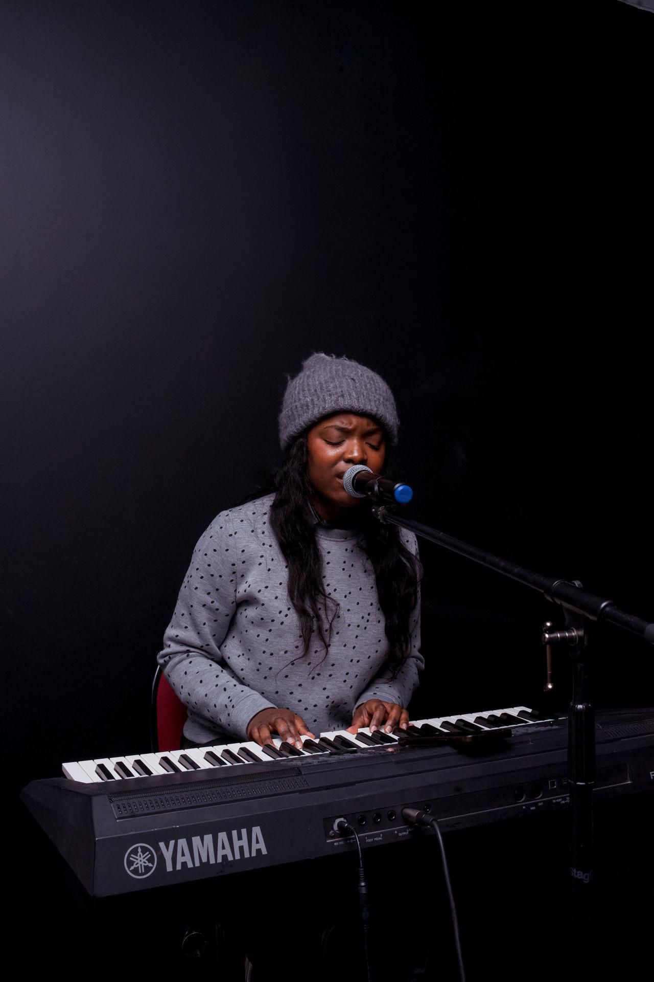 03145930-EFA2-4186-8E6F-C296225EB129_1_100_o